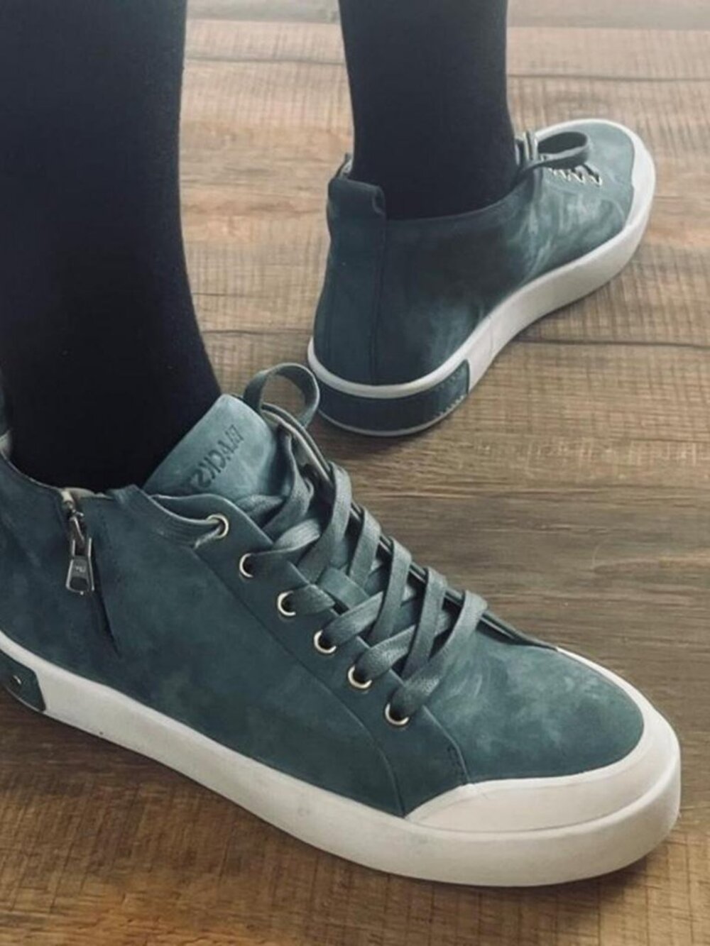 Blackstone Size 7 M Suede Sneakers View 3